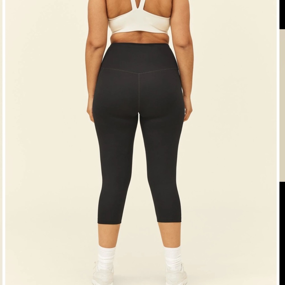 Girlfriend Collective High-Rise Capri Black